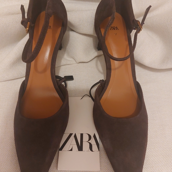 Zara Women's Chocolate Suede Heels - Picture 1 of 3